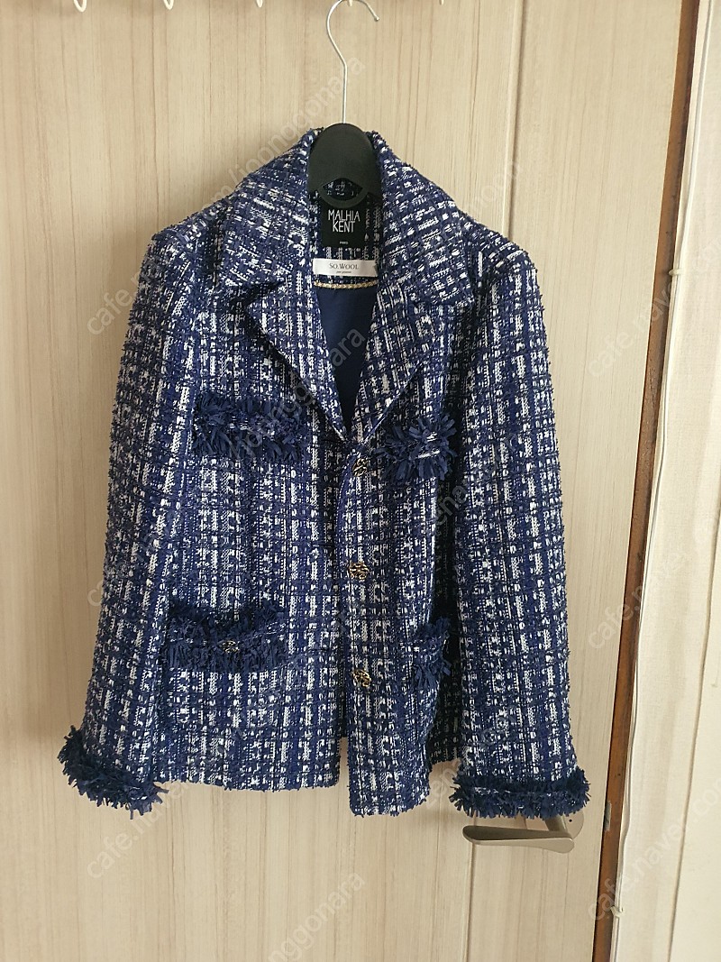 새 상품 OR 착용 1번 여성 옷 판매(스카프, 코트, 자켓, 원피스, etc)