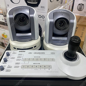 SONY BRC-300,RM-BR300 카메라및 컨트롤 리모트 팔아봅니다