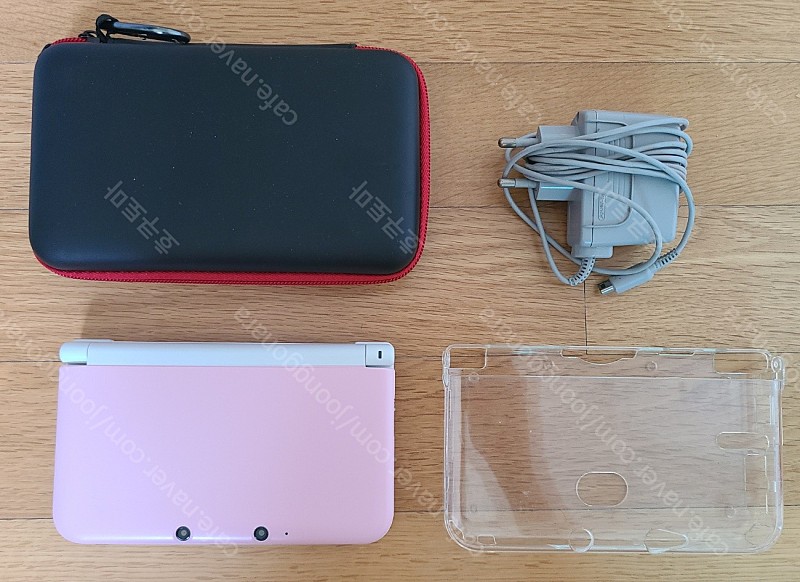 닌텐도 3ds xl 핑크 정발 단품(소장급) + 파우치 + 플라스틱케이스 + 충전기 일관판매합니다.