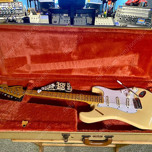 Fender Japan Stratocaster Yngwie Malmsteen Signature ST71-140YM 일펜 잉베이맘스틴 시그네쳐