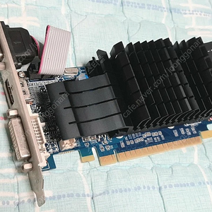 GT520 PCI-E 1G 그래픽카드 팝니다.