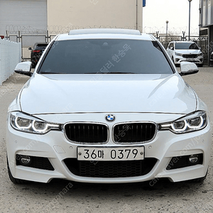 BMW3시리즈 (F30) 328i M 스포츠 (5인승)중고차 할부 리스 카드 저신용자 전액할부 승인