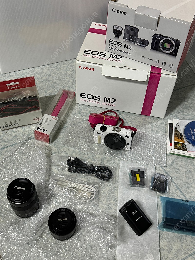 캐논 EOS M2 미러리스 카메라