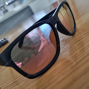 썬라온 레드 미러 선글라스 판매 합니다.