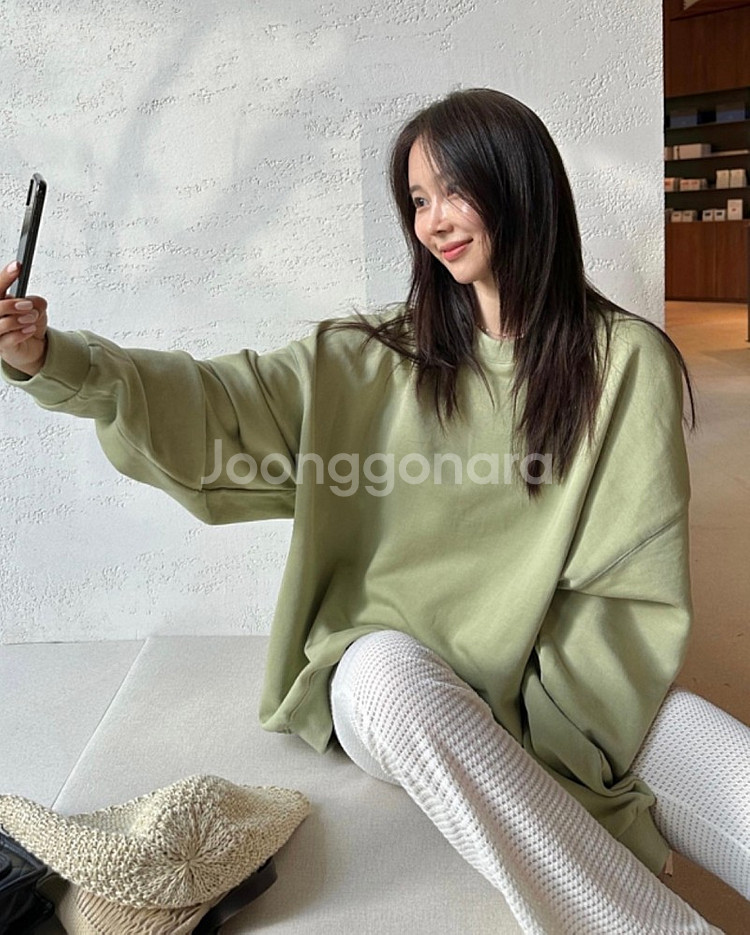 러브미우 로이지 맨투맨 올리브 (새상품)--4