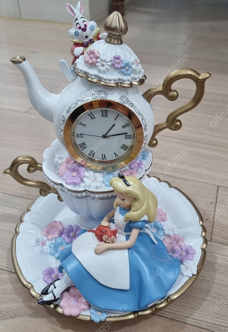 디즈니 앨리스 시계 일본 한정
