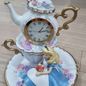 디즈니 앨리스 시계 일본 한정