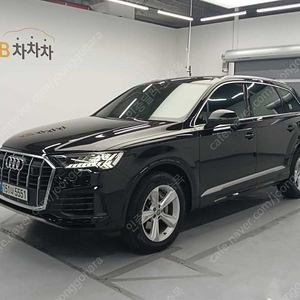 아우디Q7 (4M) 45 TDI 콰트로중고차 할부 리스 카드 저신용자 전액할부 가능