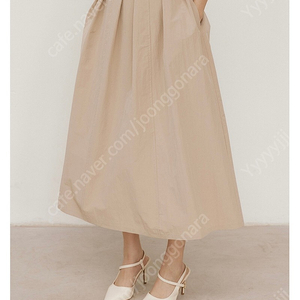 루시르쥬 Padded Pleats Skirt