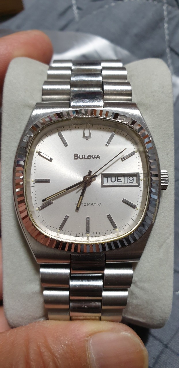 (판매-가격인하) 부로바 BULOVA 빈티지 사각 일체형 스틸 쥬빌레 브레이슬릿 오토매틱 손목시계