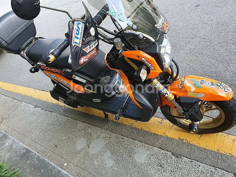 혼다 줌머X 15년 2200KM 부산 상태최상--0