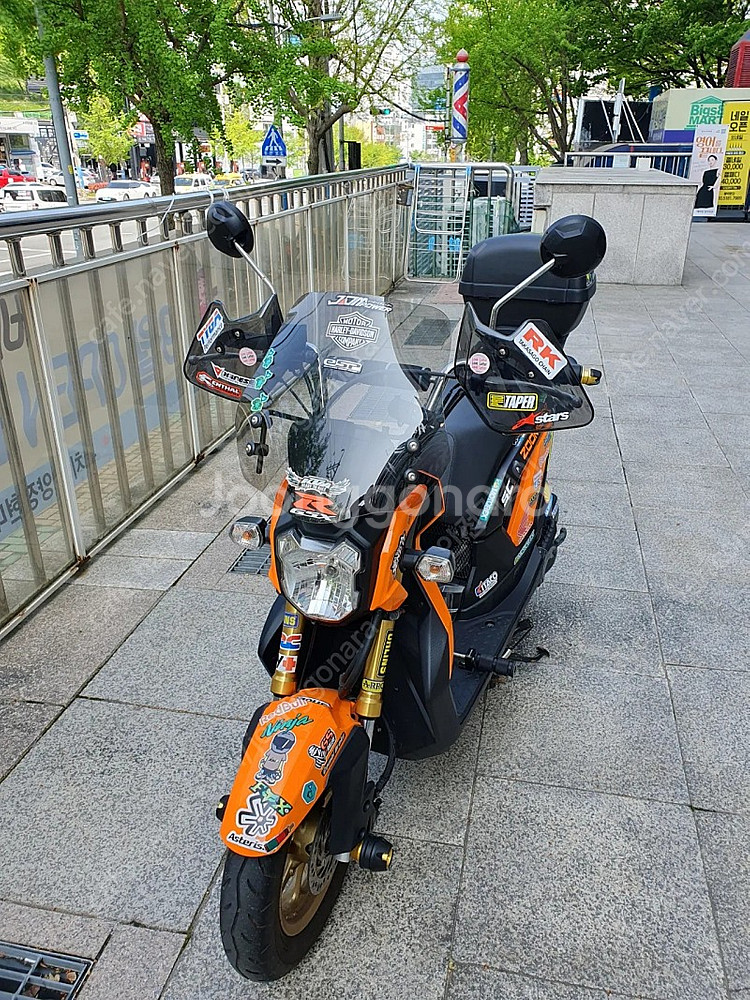 혼다 줌머X 15년 2200KM 부산 상태최상--5