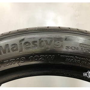 A급 중고타이어 금호타이어 솔루스 마제스티9 245/45R19 체어맨W G80