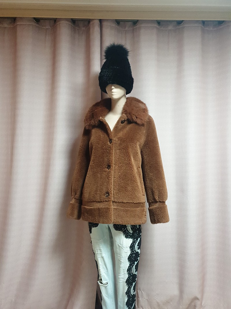 (88) CelebShop 셀렙샵 여자 양털 자켓 / 후리스
