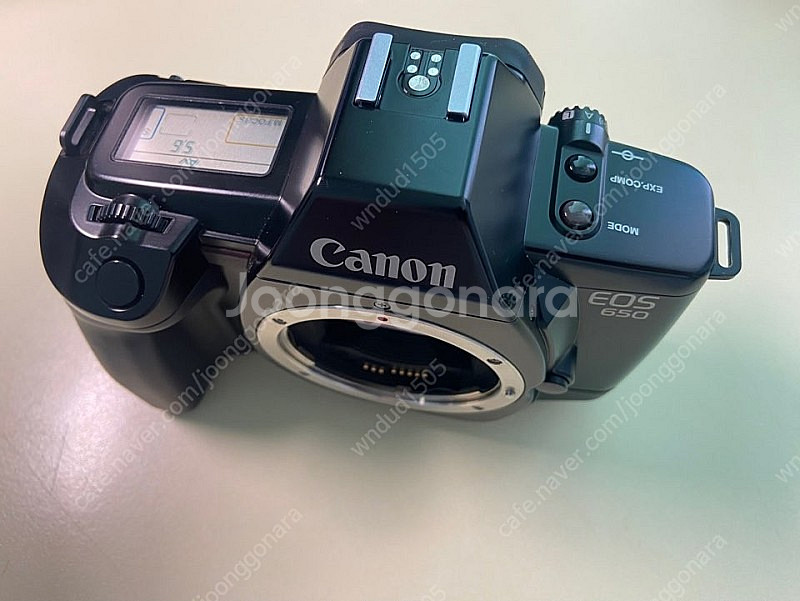 캐논 EOS 650 필름카메라+전용 케이스 팝니다. (...--4