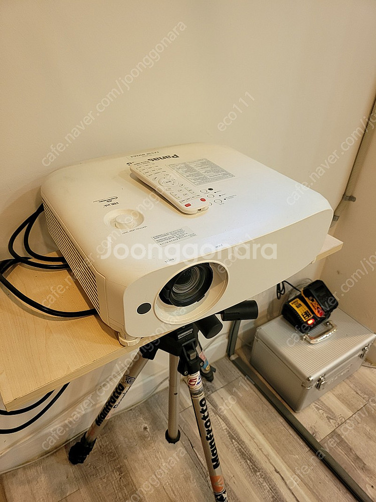 파나소닉 중고 빔 프로젝터 vz570 4800안시--0