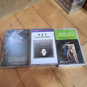 해외 OST 미개봉 카세트 테이프 3개 판매합니다ㅡ일괄 3만원