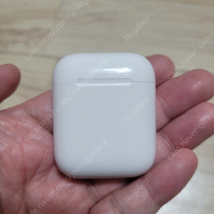 애플 에어팟 1세대 판매합니다. (왼쪽 유닛 배터리 방전)