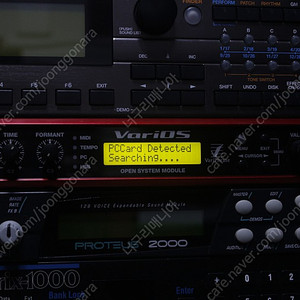 Roland VariOS 롤랜드 빈티지 신디사이저 미디 사운드 모듈 (Jupiter-8, TB-303)