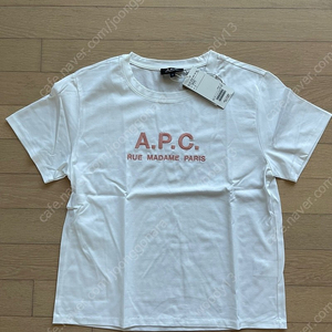 A.P.C.여성티셔츠 정품 택달린 새상품