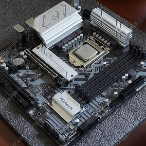 i5 10400f + ASRock B560M Pro4 팝니다.