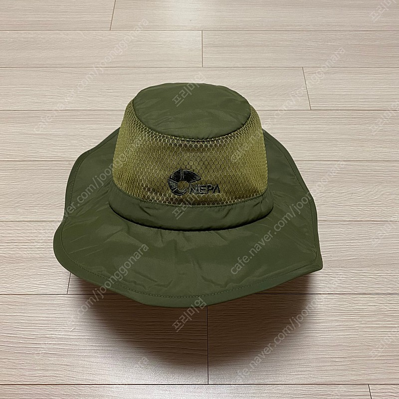 네파 남성 메쉬 등산 모자 ( 카키 ) 60 L 사이즈 택포