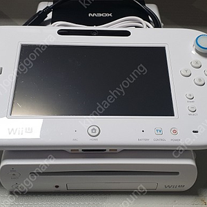 닌텐도 위유 Wii U 흰색, 검정색 판매합니다.