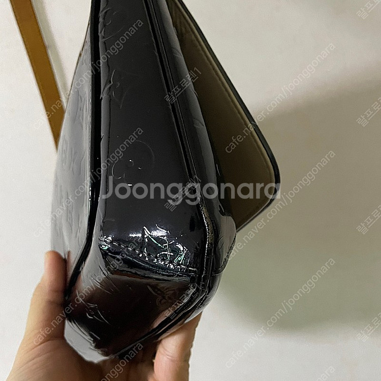 루이비통 베르니 톰슨 숄더백 (전체 염색)--9