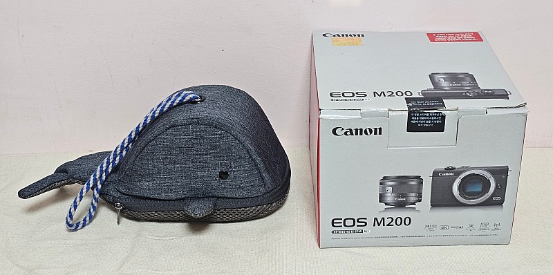 캐논 EOS M200 미러리스 카메라 정품 풀박스 판매합니다.