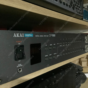 AKAI DP88 디지털 패치베이, 디지털 디탱글러 AES/EBU라우터, AES-SPDIF 컨버터