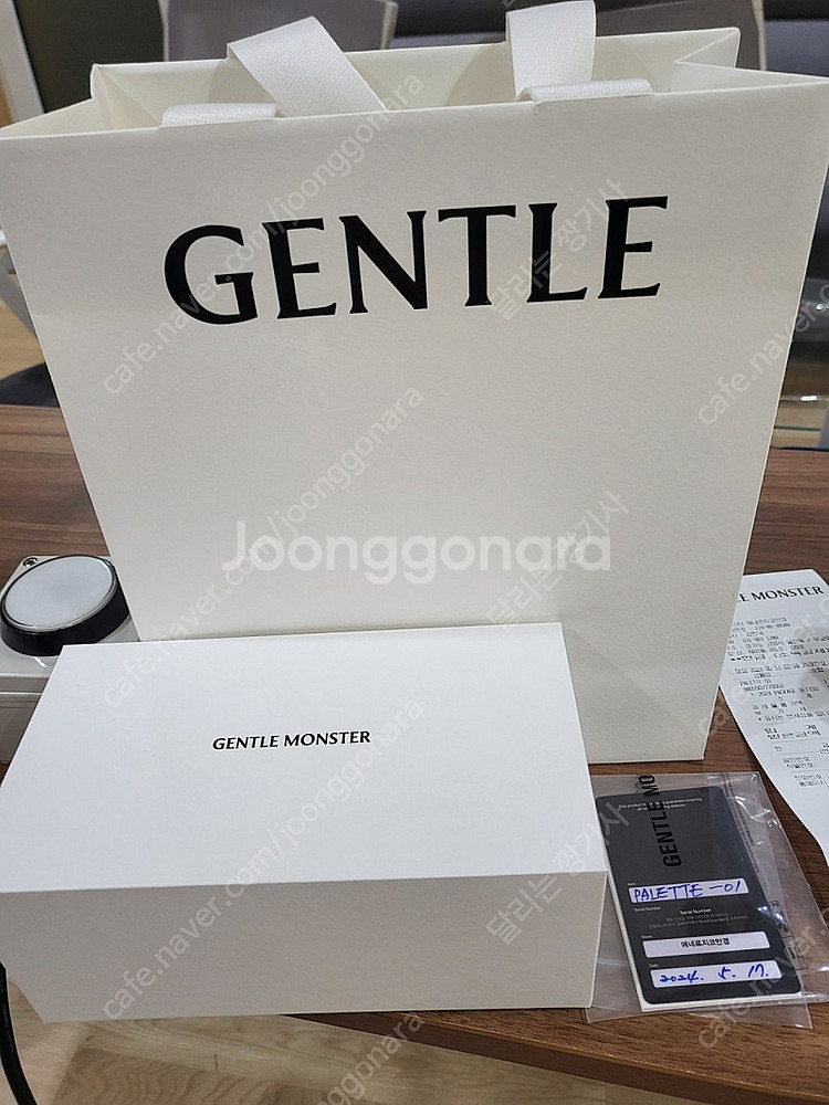 젠틀몬스터 (팔레트) 선글라스 팝니다--1