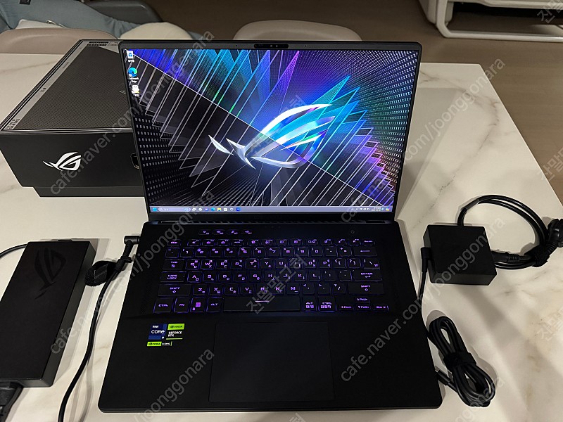 (가격내림)끝판왕 게이밍노트북 팝니다(Asus 제피러스 m16-4090)