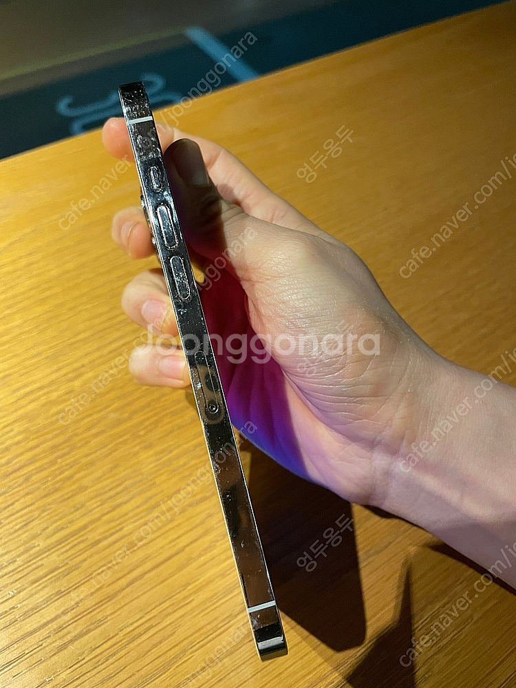 아이폰 12 프로 맥스 128GB 화이트 판매합니다--3