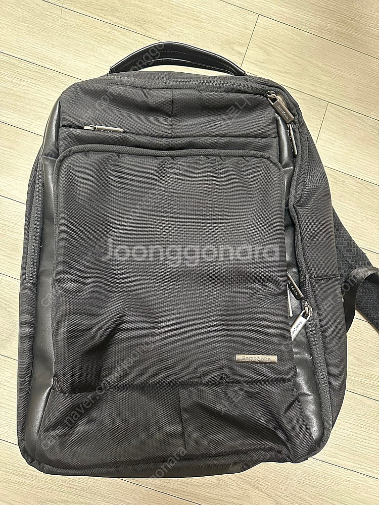 샘소나이트 백팩 판매합니다.--0
