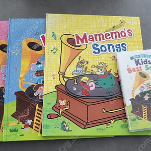 Mamemo Kids' Best Songs (엄마와 함께 부르는 키즈 베스트 쏭) 영어책