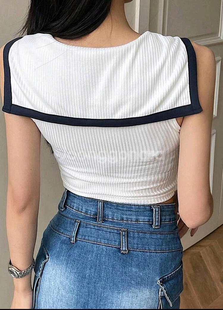 (새상품) 에이블리 세일러 카라 골지 니트 브이넥 크롭 티셔츠 / 화이트--4