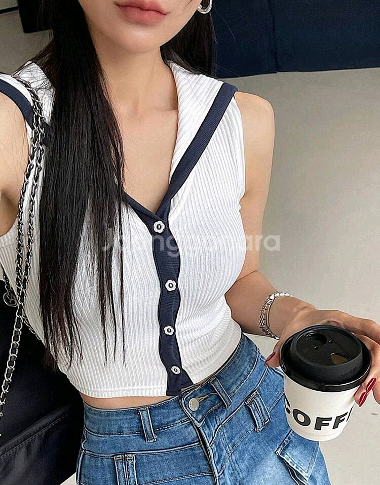 (새상품) 에이블리 세일러 카라 골지 니트 브이넥 크롭 티셔츠 / 화이트--6