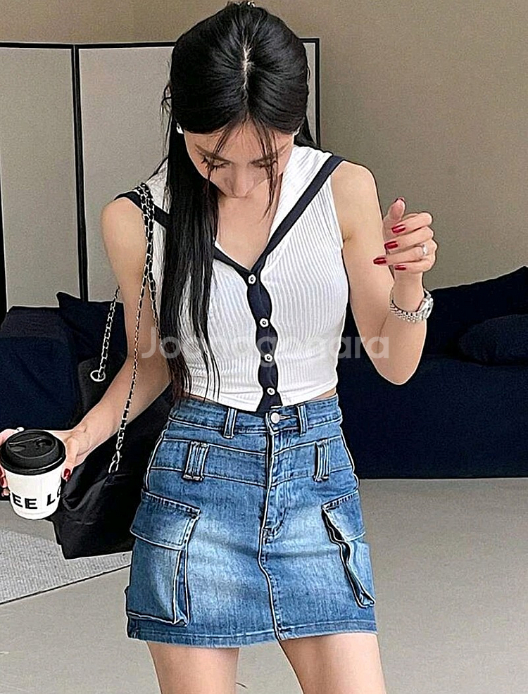 (새상품) 에이블리 세일러 카라 골지 니트 브이넥 크롭 티셔츠 / 화이트--7