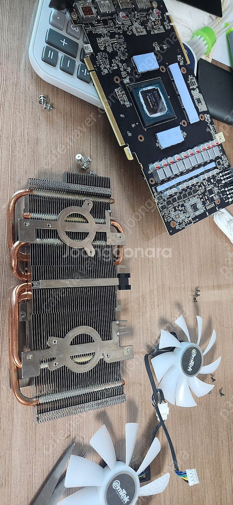 이엠텍 RTX 2070 super --> 22만원--5