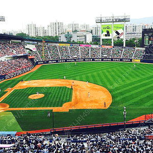 5월21일 잠실야구장 두산 vs SSG 1루 블루석 107, 209블럭 각 2연석 티켓양도 합니다.