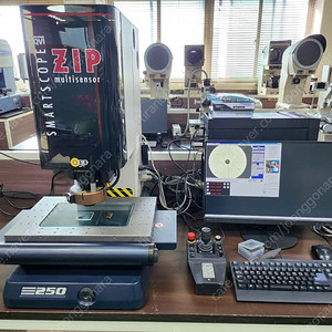 OGP ZIP 250 중고 3차원 측정기 판매합니다.