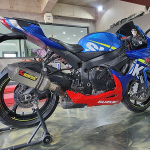 바이크 GSX R 600 (정비샵 에서 관리한 컨디션 좋은 GSX R 600 입니다~)