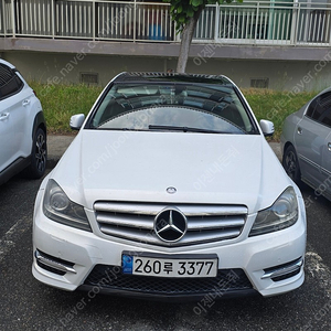 벤츠 c200 CGI 2012년 176,000Km