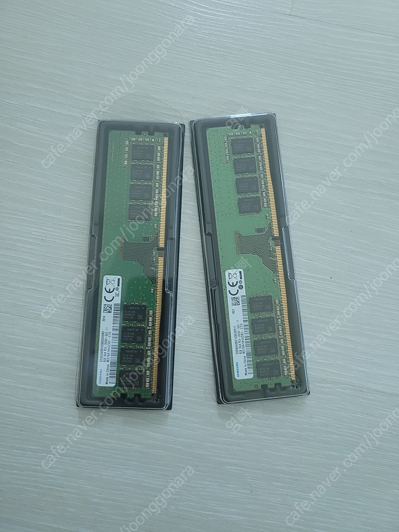 삼성 램 데스크탑용 ddr4 8gb 2666v x2 = 16gb 일괄로 판매합니다.