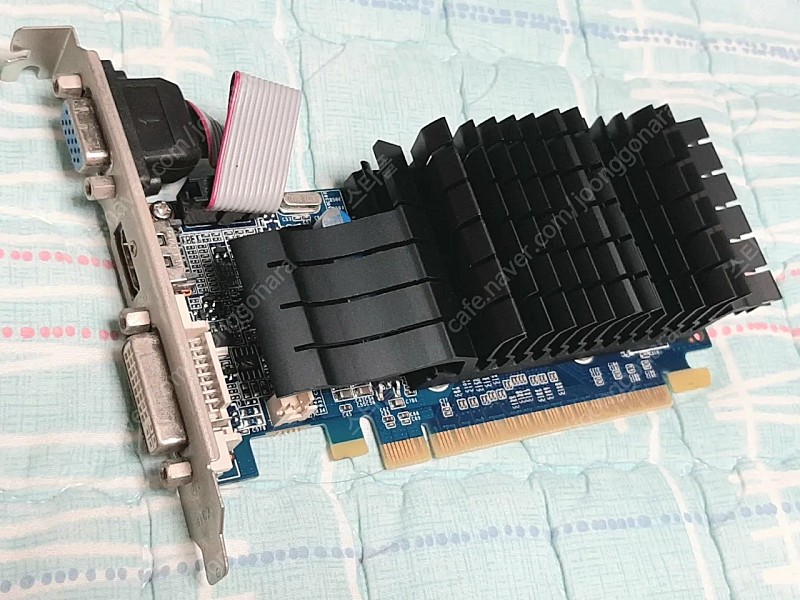 GT520 PCI-E 1G 그래픽카드 팝니다.