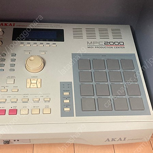 AKAI MPC2000 / 아카이 MPC 2000