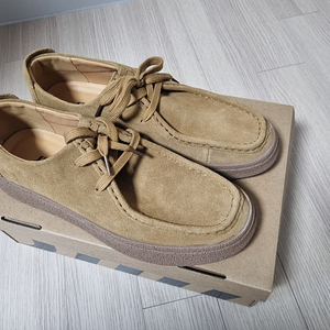 식스핏 Norm Wallabee(270mm)팝니다