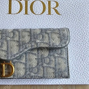 디올 오블리크 카드지갑 Dior Saddle Flap Card Holder Grey Dior Oblique Jacquard