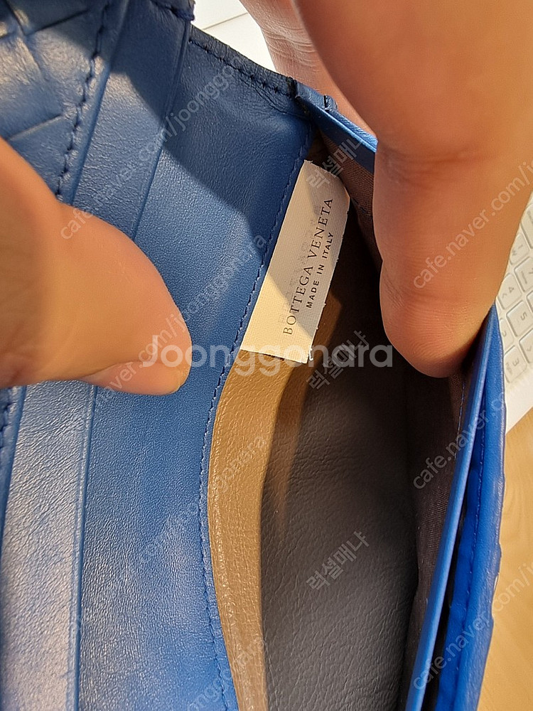 보테가 파란색 장지갑 레어템--4