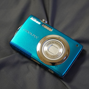 니콘 쿨픽스 s3000 하늘색 빈티지 디카 디지털카메라